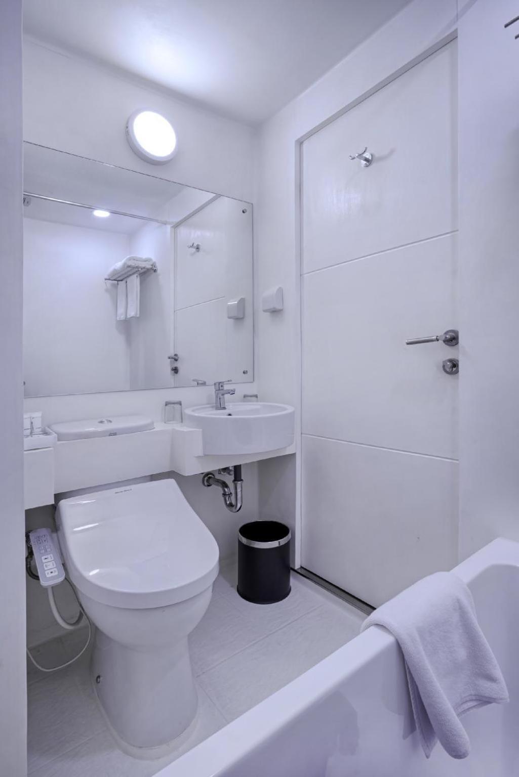 Kuretakeso Kemang Hotel Jakarta Kültér fotó
