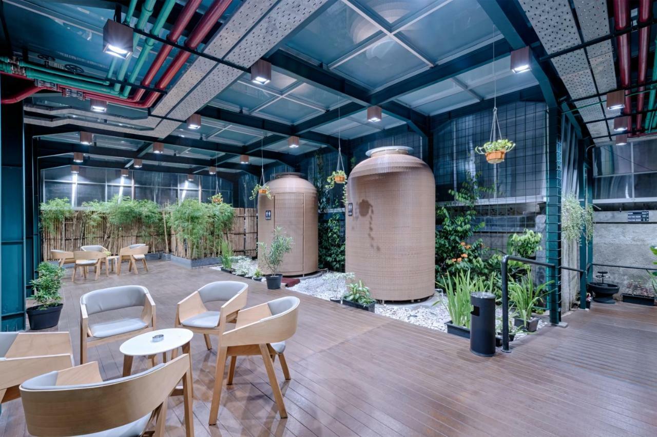 Kuretakeso Kemang Hotel Jakarta Kültér fotó